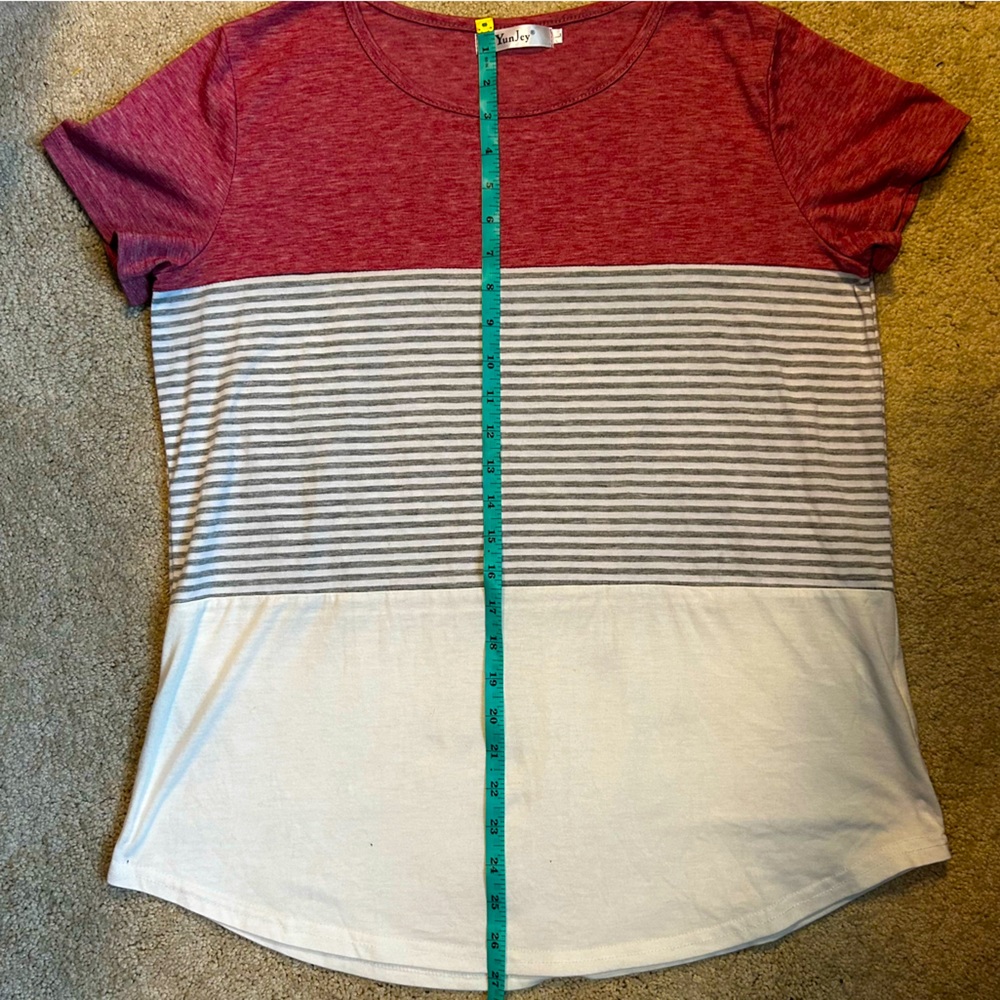 Color Block Tee - Picture 3 of 6